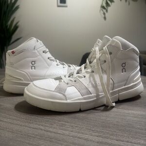 ON Cloud The Roger Clubhouse White Leather High-Top Sneakers EU 42 Women’s 10